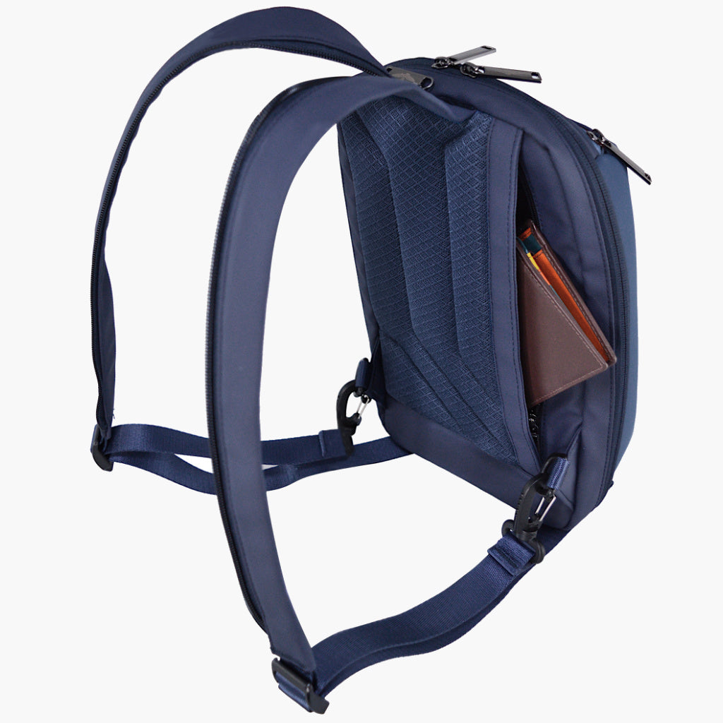 Aeronautica Militare Monospalla porta Tablet linea Helix AM483-BL