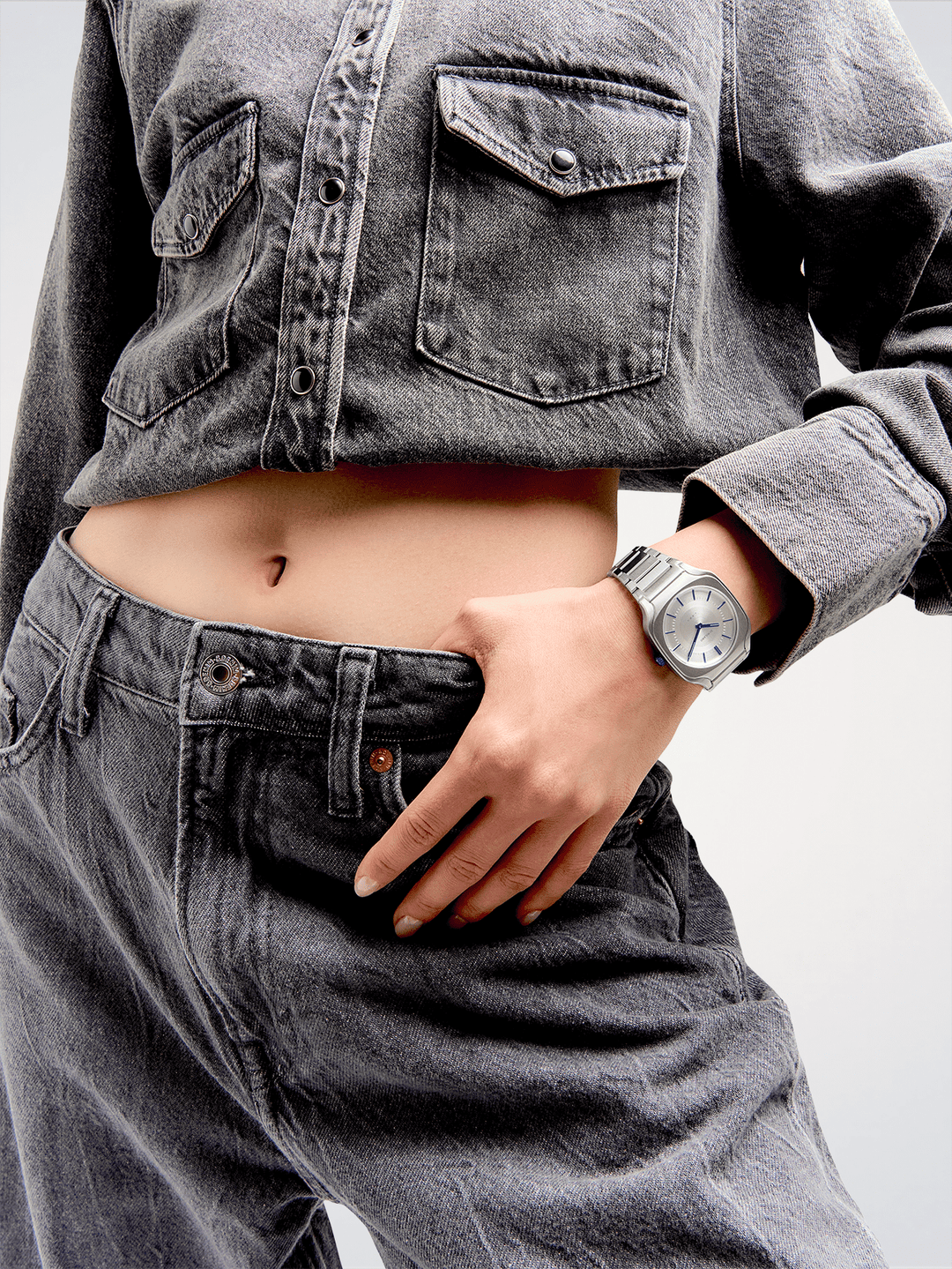 D1 Milano Silver Square 37 mm D1-SQBJ01