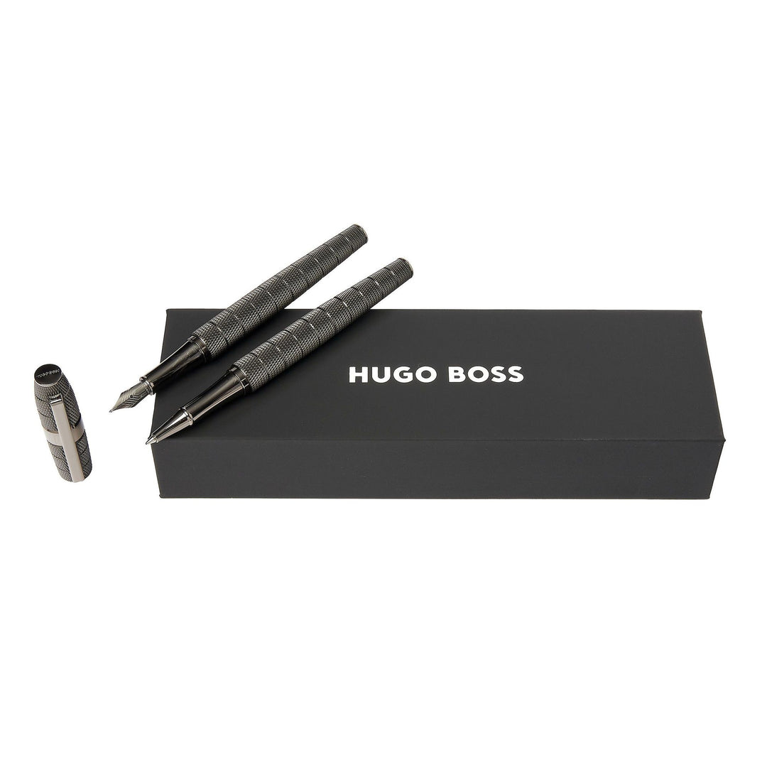 Hugo Boss Set Quantum Gun (roller y pluma estilográfica) HPPR498D