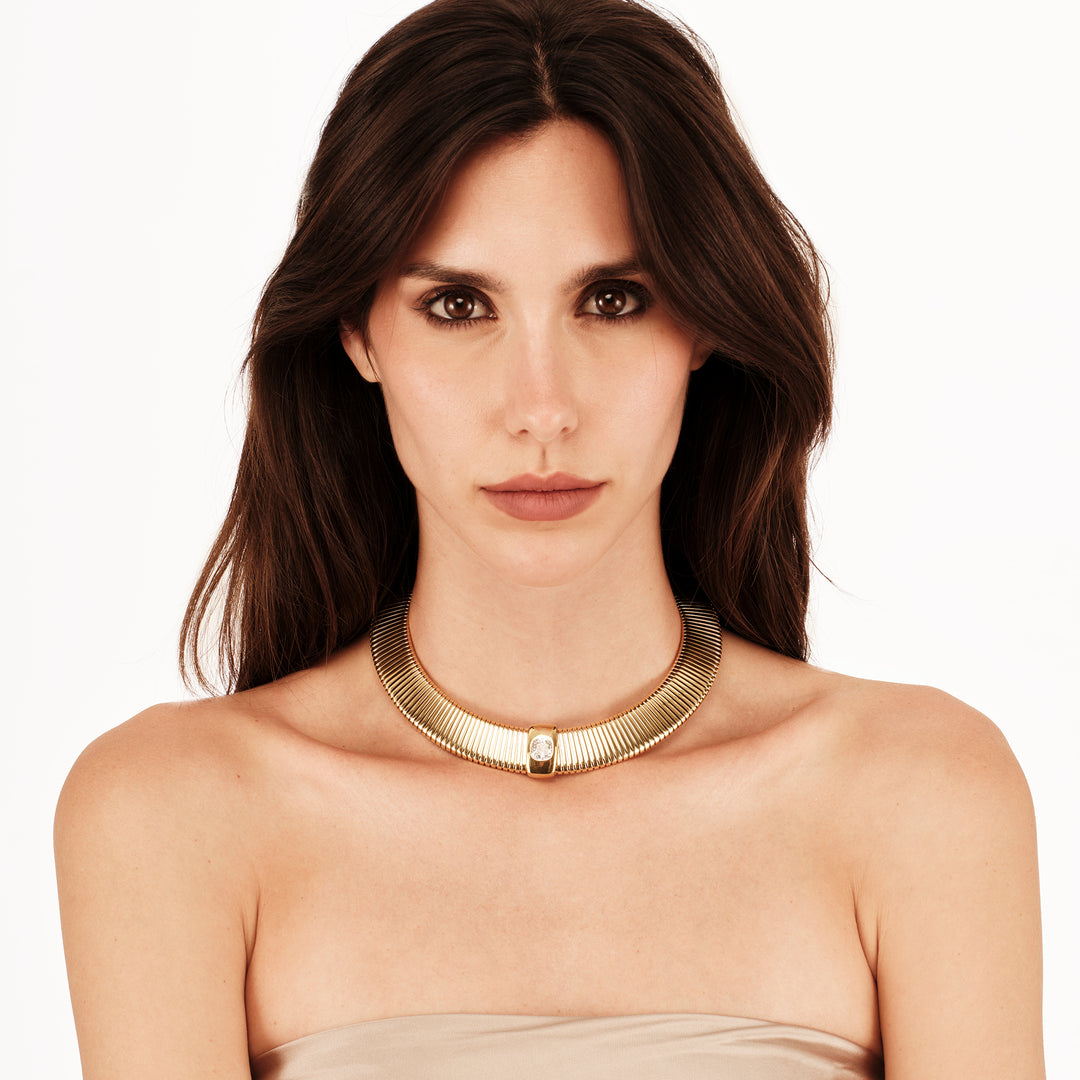 Collier ras de cou Breil Stylize en acier finition or IP zircon cubique TJ4049