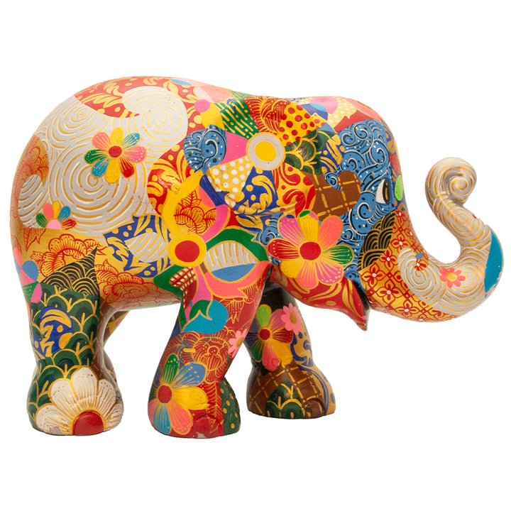 Elephant Parade elephant Sarong 20cm Limited Edition Narin Kantawong Sarong 20
