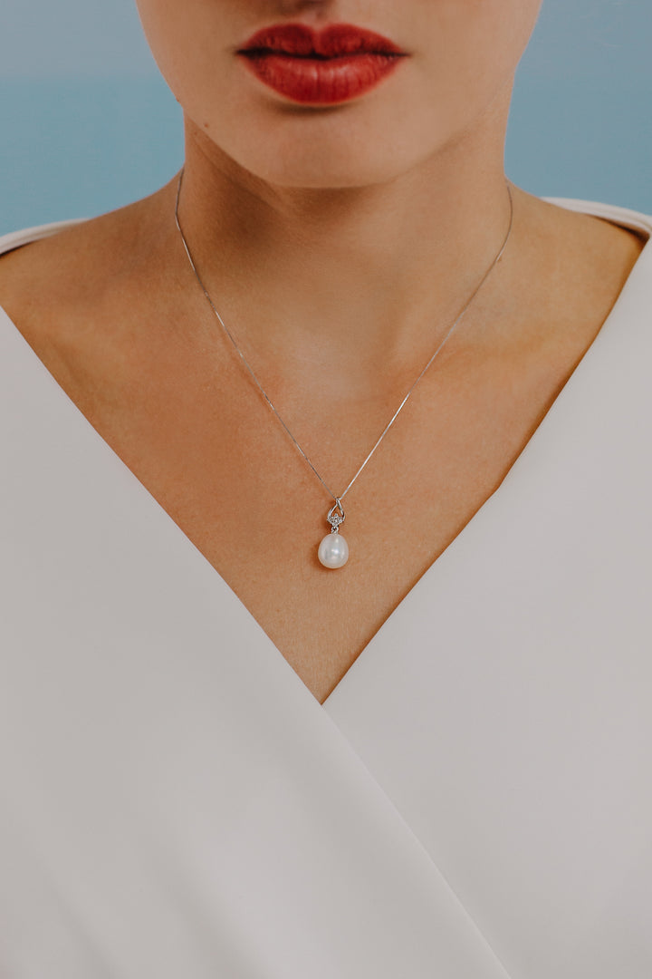 Collier Comete Perles en Or et Diamants GLP580