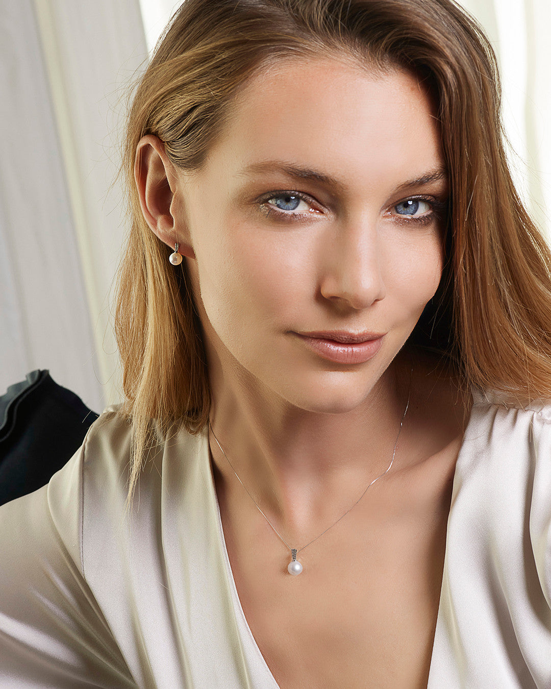 Comete Collana con Perla e Diamanti bianchi GLP623