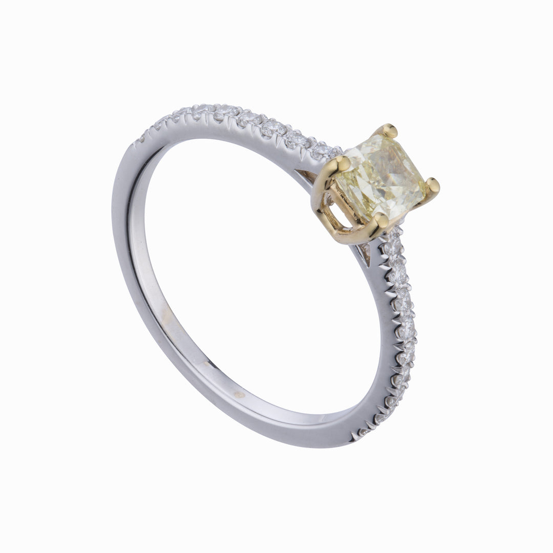 Golay Solitärring mit Prinzessin Fancy APRC018DIFY70-21209110030
