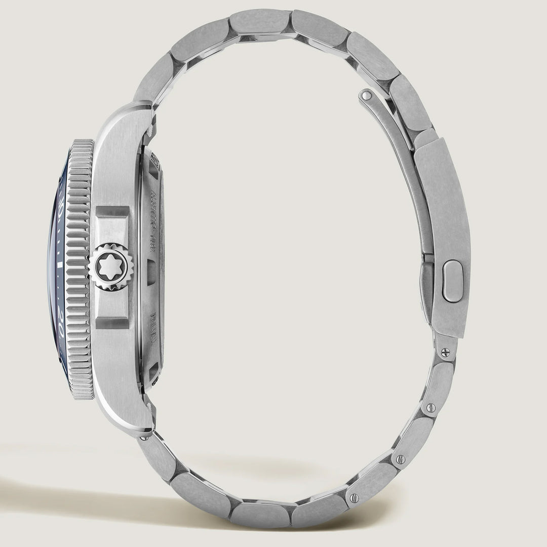 Reloj Montblanc Iced Sea 0 Oxygen Deep 4810 43mm azul automático titanio 135634